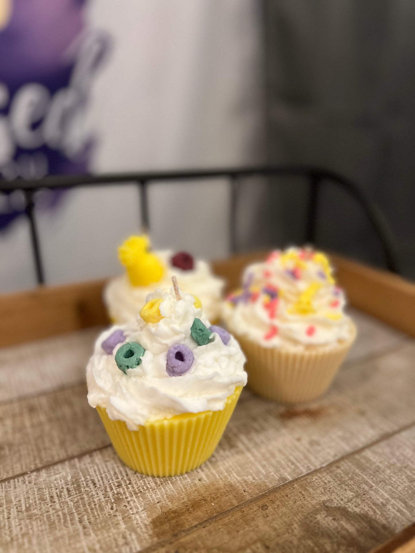 Cupcake Candles β Sweet Scents, Zero Calories! π°π―οΈ
