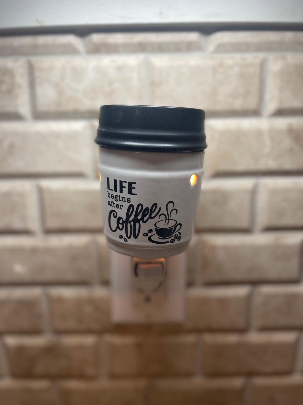 Plug In Warmers & Jumbled Joy Wax Melts